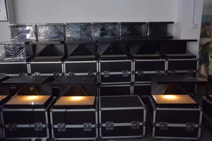 22インチ3Dホログラムプロジェクター 270度ホログラムディスプレイボックス ホログラムピラミッド フルHD解像度 3Dディスプレイショーケース 2