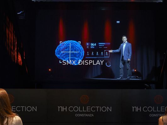 品質 レーザー光線写真投射系Musionのアイライナー ホイルのホログラム3Dショー 工場