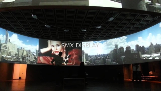 大きい三脚によってモーターを備えられる曲げられた映写幕のホーム ムービーの劇場プロジェクター